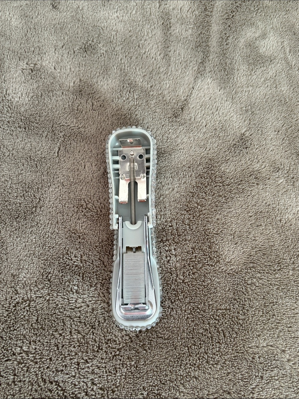 Crystal Rhinestone Mouse with Matching Calculator & Stapler- Silver - Picture 8 of 13